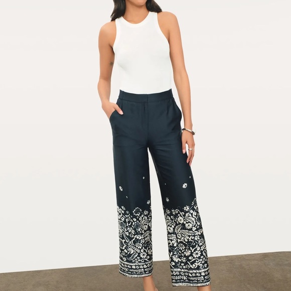 Navy DKNY Banded Pants - NWT - size 16 - originally $295 - Picture 1 of 6